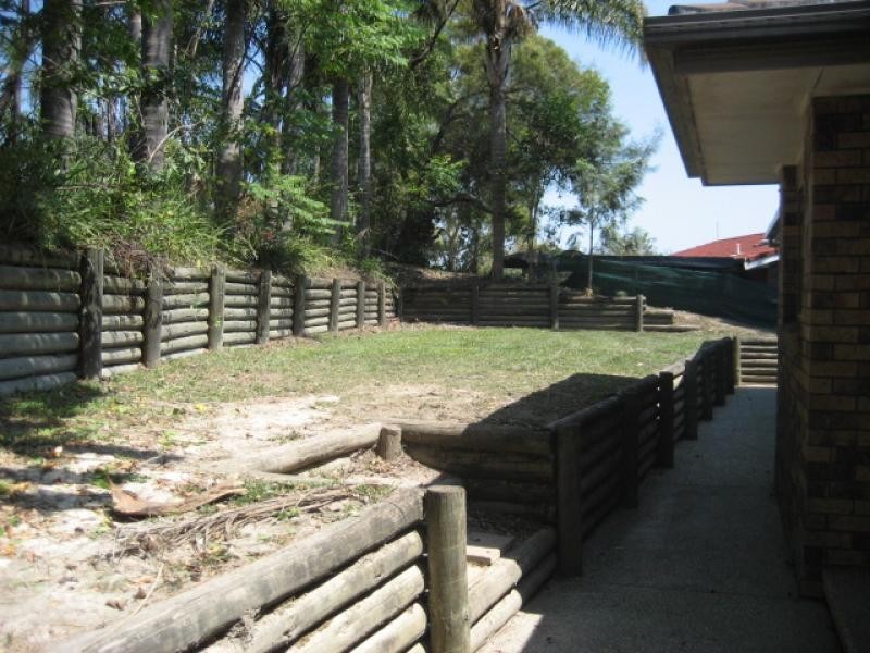 10 Aloota Crescent, Ocean Shores NSW 2483