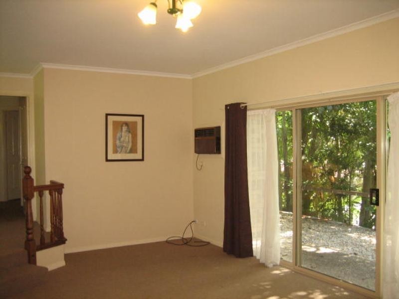 10 Aloota Crescent, Ocean Shores NSW 2483