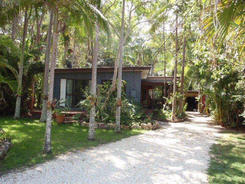 10 Casons Lane, New Brighton NSW 2483