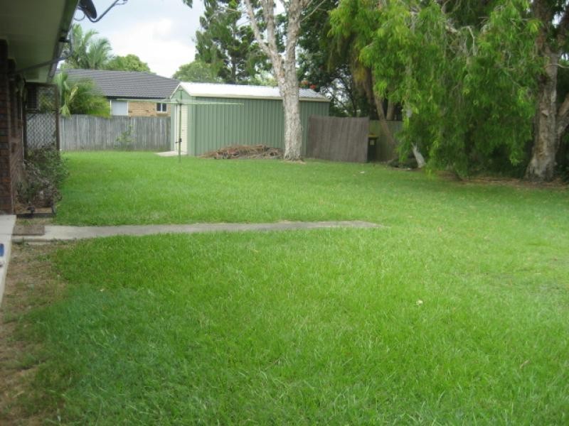 30 Bulgoon Crescent, Ocean Shores NSW 2483