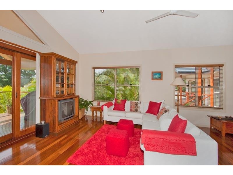 22 Flinders Way, Ocean Shores NSW 2483