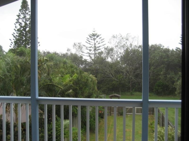 4 Pacific Esplanade, South Golden Beach NSW 2483