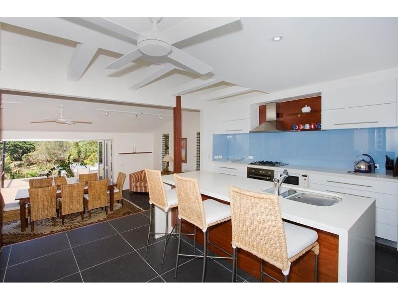 18 Pacific Esplanade, South Golden Beach NSW 2483