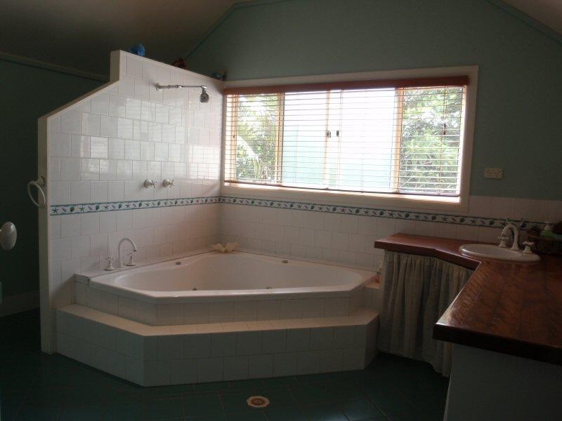 30 Royal Avenue, South Golden Beach NSW 2483