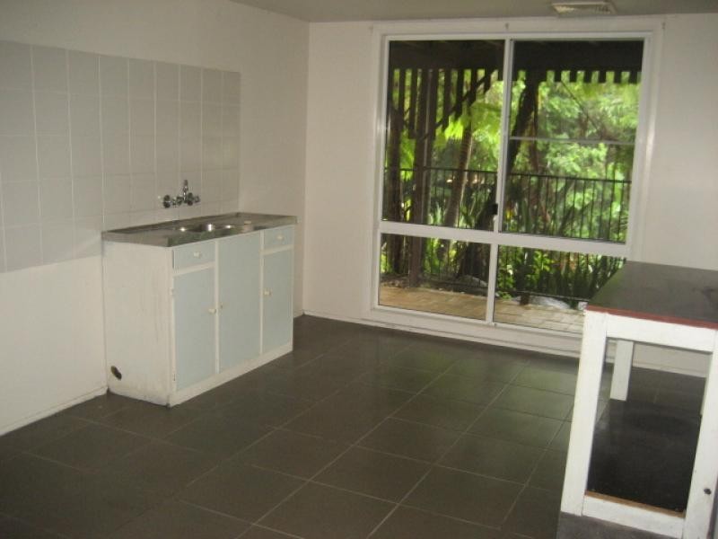8 Kiyung Court, Ocean Shores NSW 2483