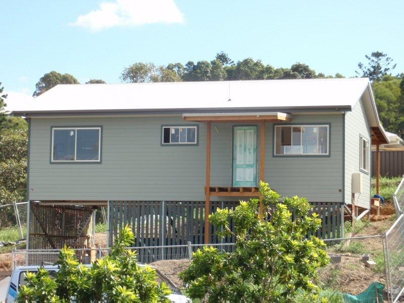 2 Palmer Avenue, Ocean Shores NSW 2483