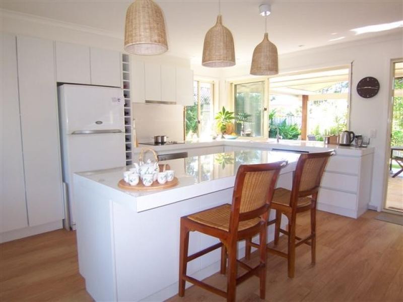 30 Natan Court, Ocean Shores NSW 2483