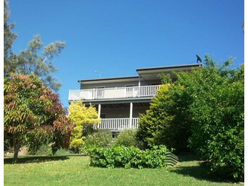 10 Warrambool Road, Ocean Shores NSW 2483