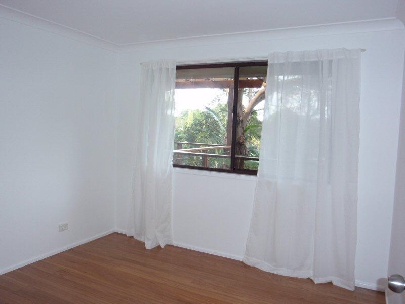 8 Gilba Avenue, Ocean Shores NSW 2483