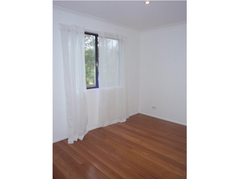 8 Gilba Avenue, Ocean Shores NSW 2483