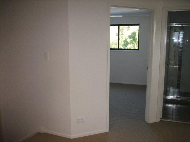 2/3 Bindaree Way, Ocean Shores NSW 2483