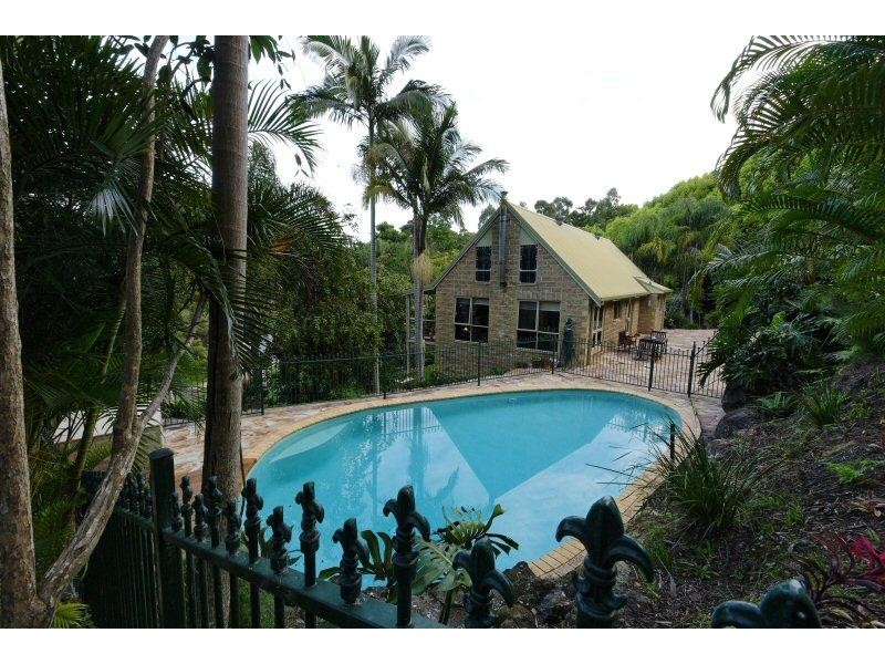 6 Gin Gin Crescent, Ocean Shores NSW 2483