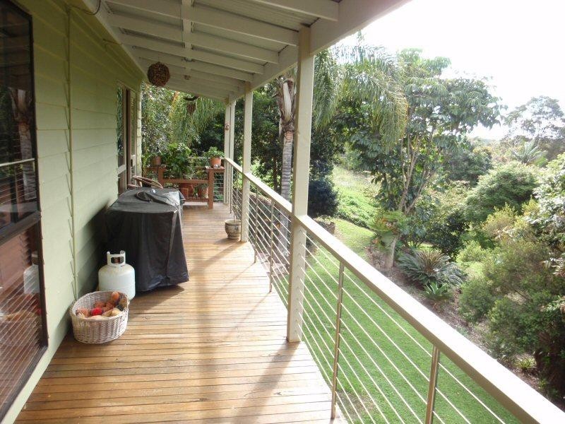 6 Gin Gin Crescent, Ocean Shores NSW 2483