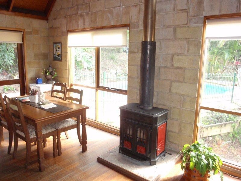 6 Gin Gin Crescent, Ocean Shores NSW 2483