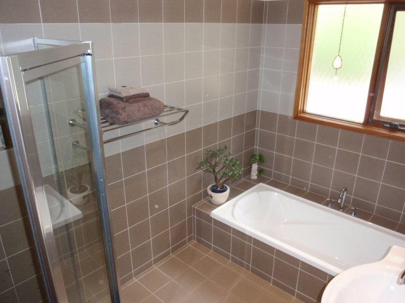 6 Gin Gin Crescent, Ocean Shores NSW 2483