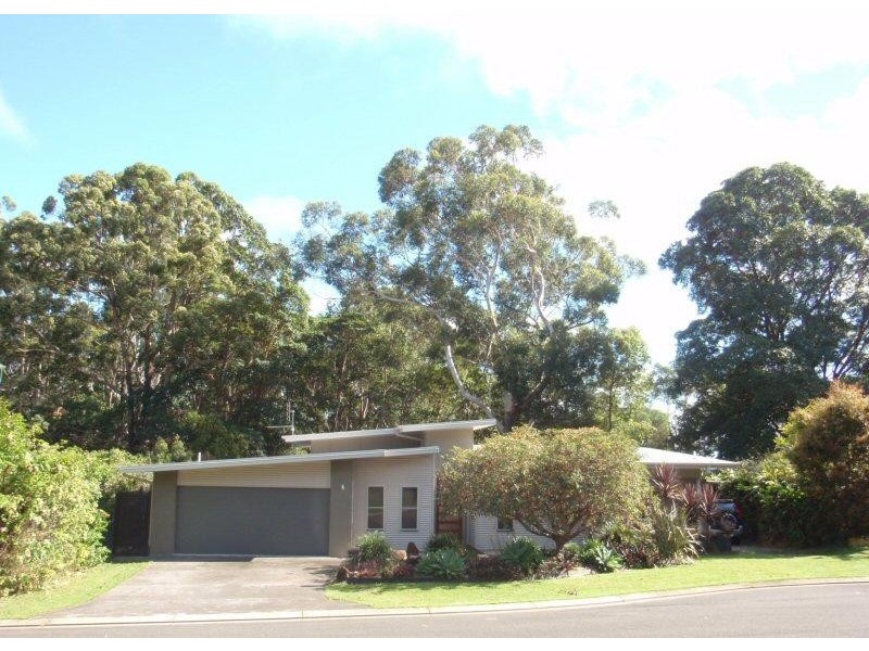 25 Flinders Way, Ocean Shores NSW 2483