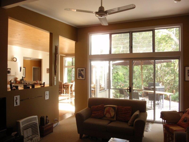 25 Flinders Way, Ocean Shores NSW 2483