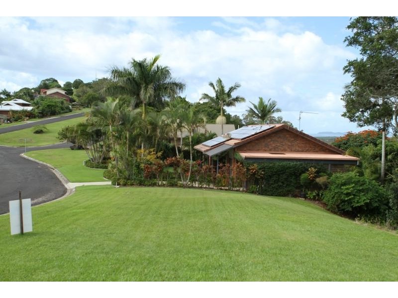 7 Tongarra Drive, Ocean Shores NSW 2483