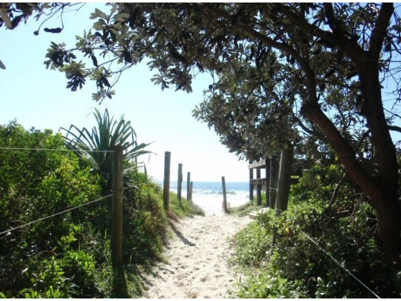 17 Pacific Esplanade, South Golden Beach NSW 2483