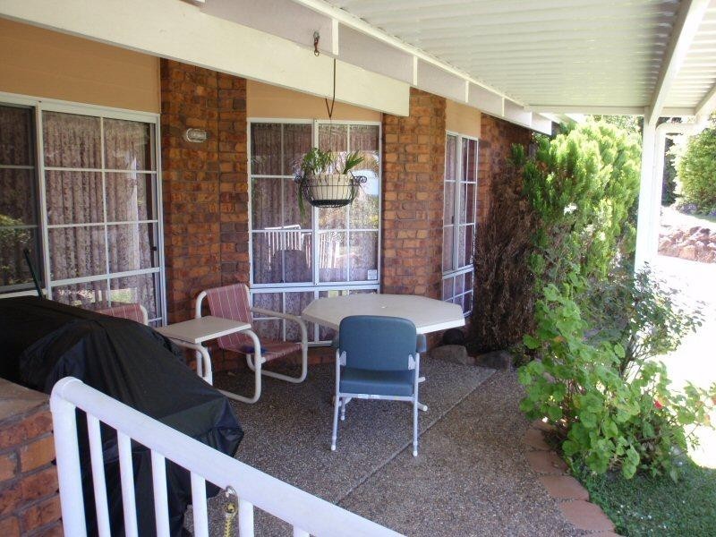 11 Tongarra Drive, Ocean Shores NSW 2483