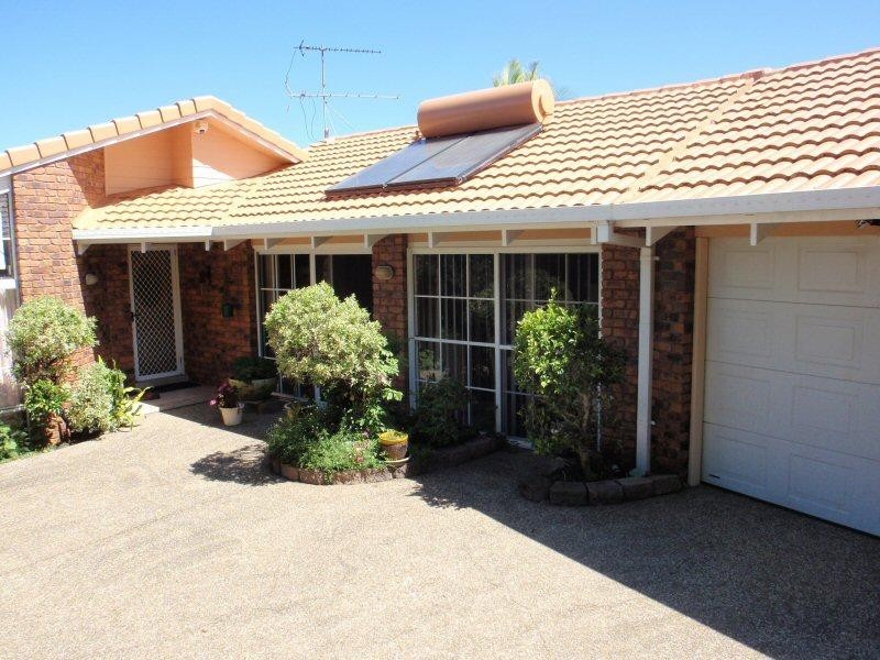 11 Tongarra Drive, Ocean Shores NSW 2483