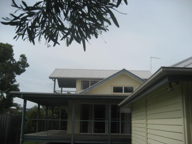 12 MULI MULI AVE FERN BEACH, Ocean Shores NSW 2483