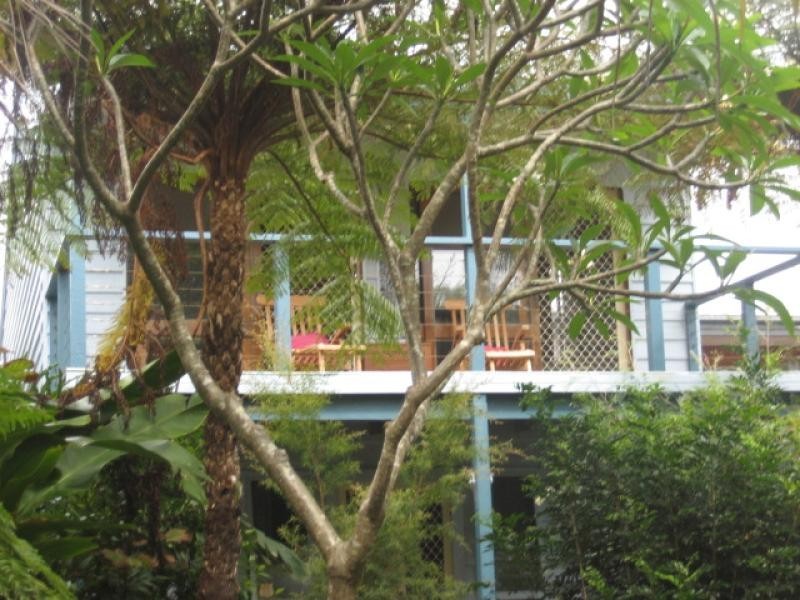 8 Pacific Esplanade, South Golden Beach NSW 2483