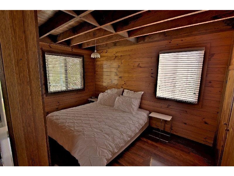 8 Pacific Esplanade, South Golden Beach NSW 2483
