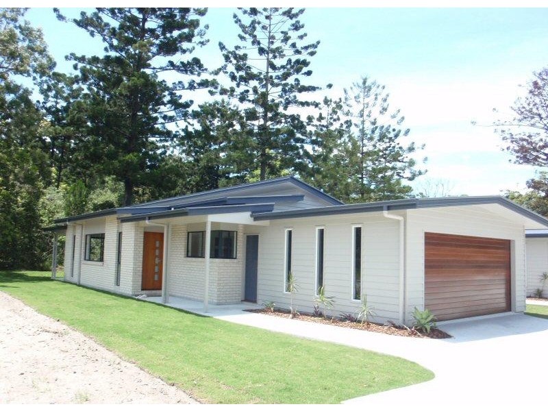 15 Boondoon Crescent, Ocean Shores NSW 2483