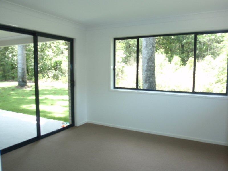 15 Boondoon Crescent, Ocean Shores NSW 2483