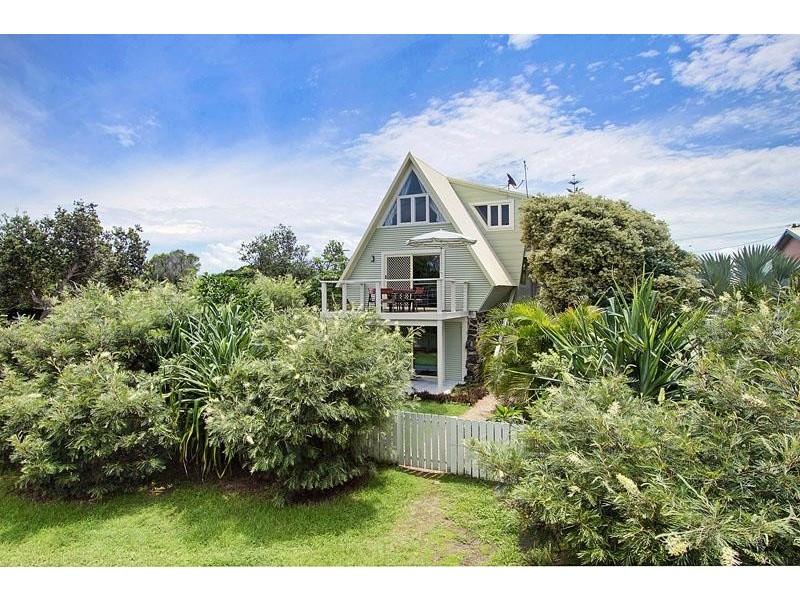 12 Pacific Esplanade, South Golden Beach NSW 2483