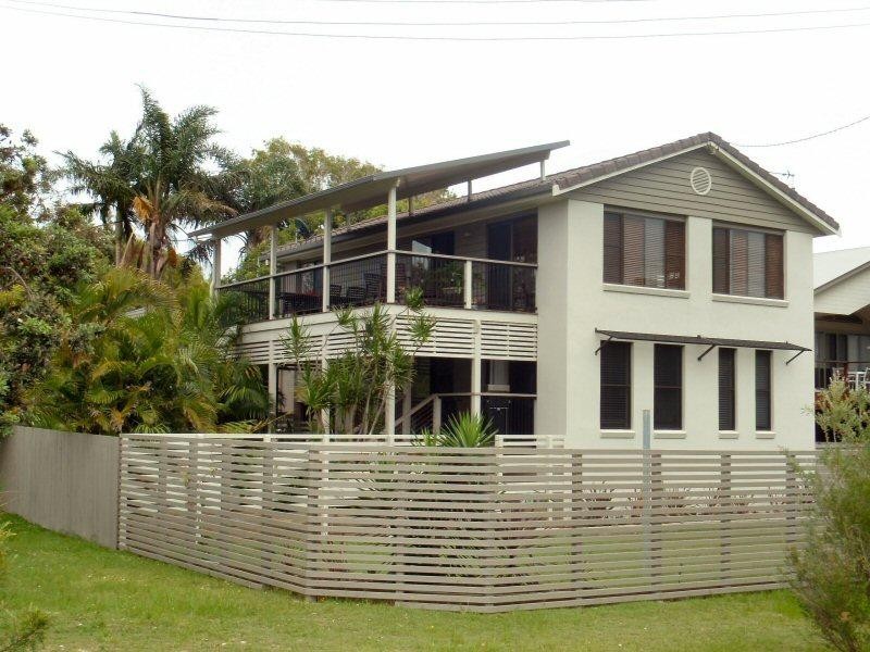 10 Beach Avenue, South Golden Beach NSW 2483