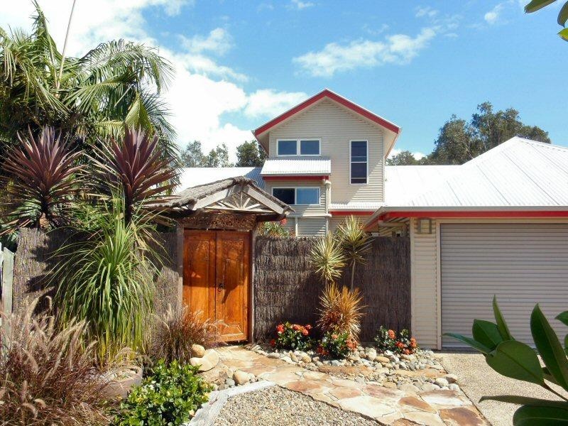 38 Mia Court, Ocean Shores NSW 2483