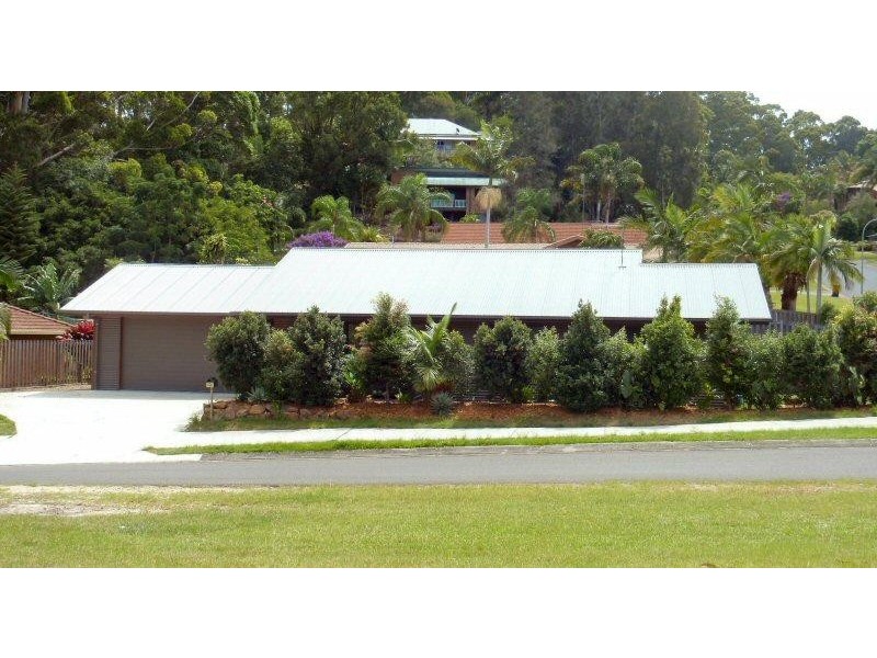 7 Shara Boulevarde, Ocean Shores NSW 2483
