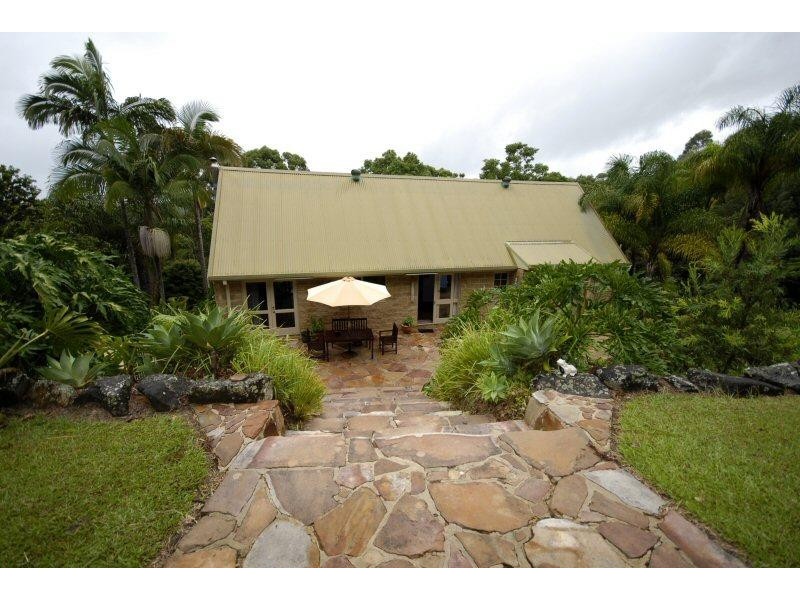 6 Gin Gin Crescent, Ocean Shores NSW 2483