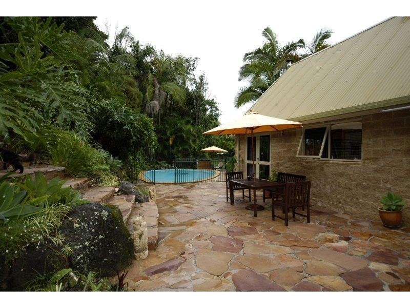 6 Gin Gin Crescent, Ocean Shores NSW 2483