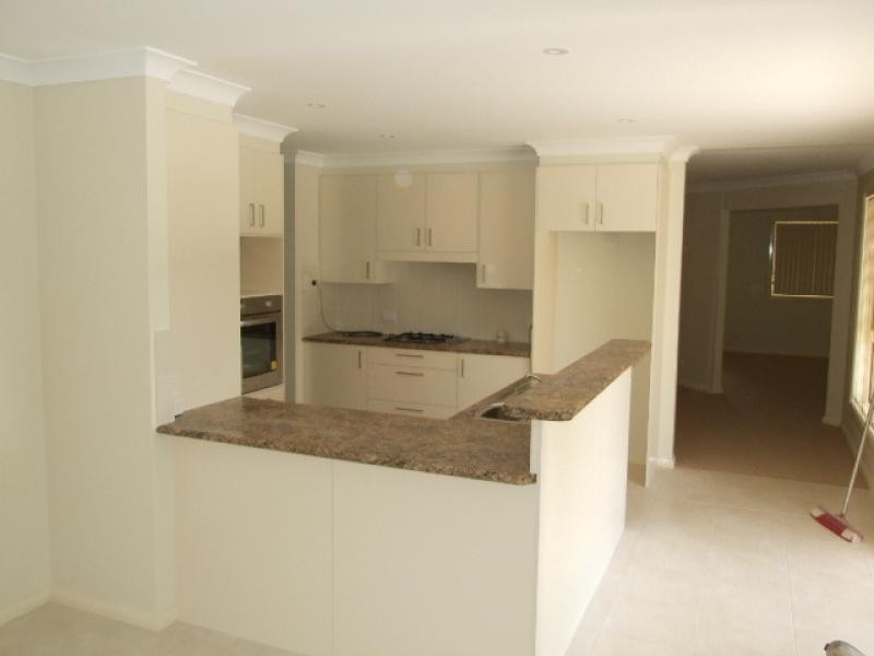 2 Pyrus Drive, Taree NSW 2430