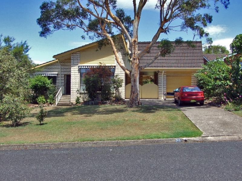 25 Tristania Crescent, Taree West NSW 2430