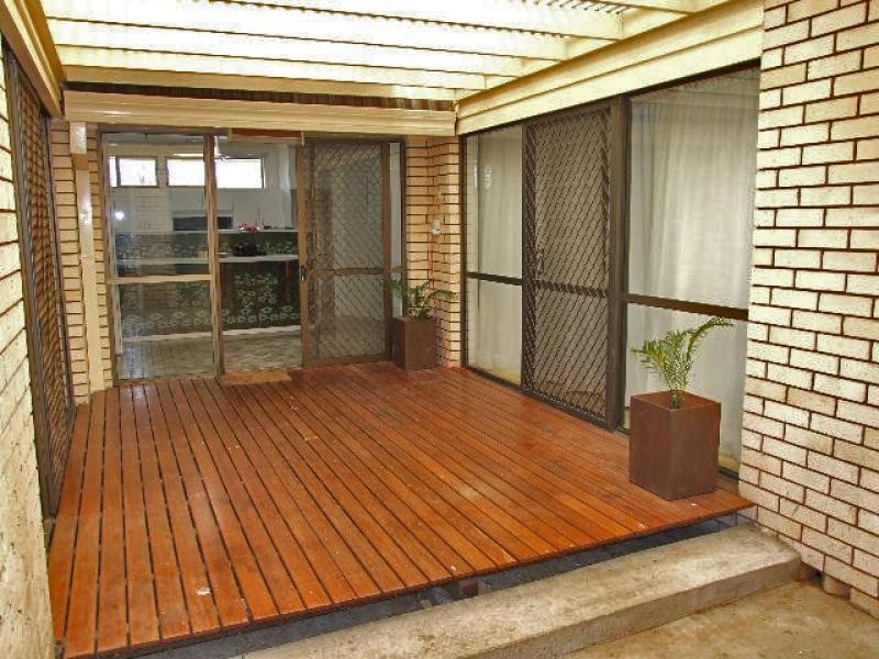 25 Tristania Crescent, Taree West NSW 2430