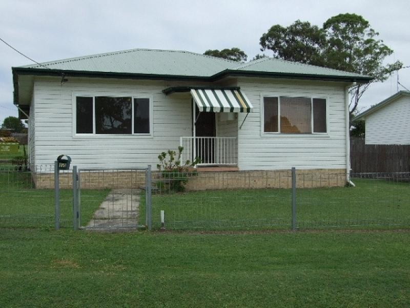 14 Golf Avenue, Taree NSW 2430