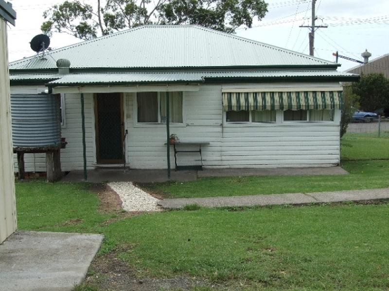 14 Golf Avenue, Taree NSW 2430