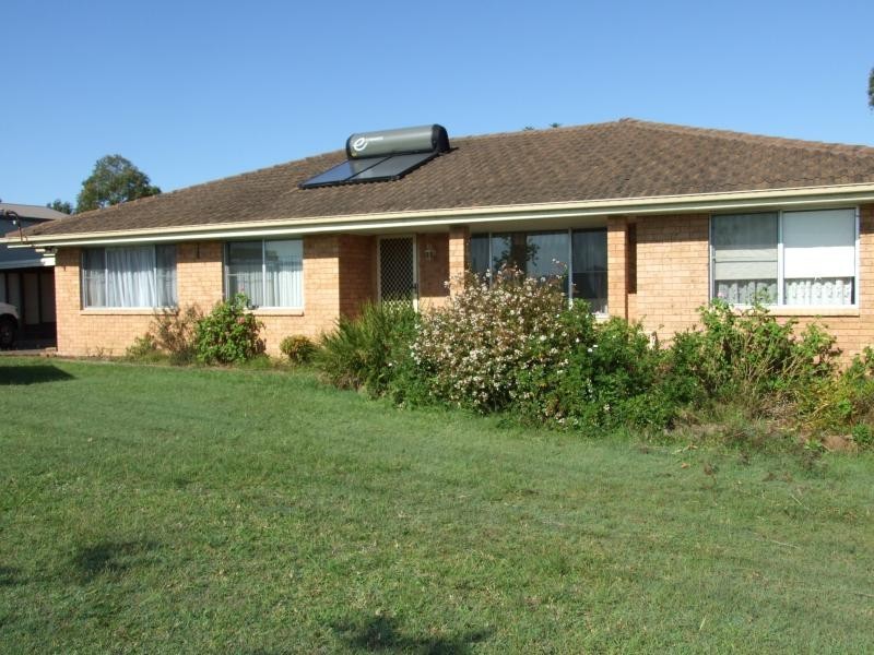 74 Murray Road, Wingham NSW 2429