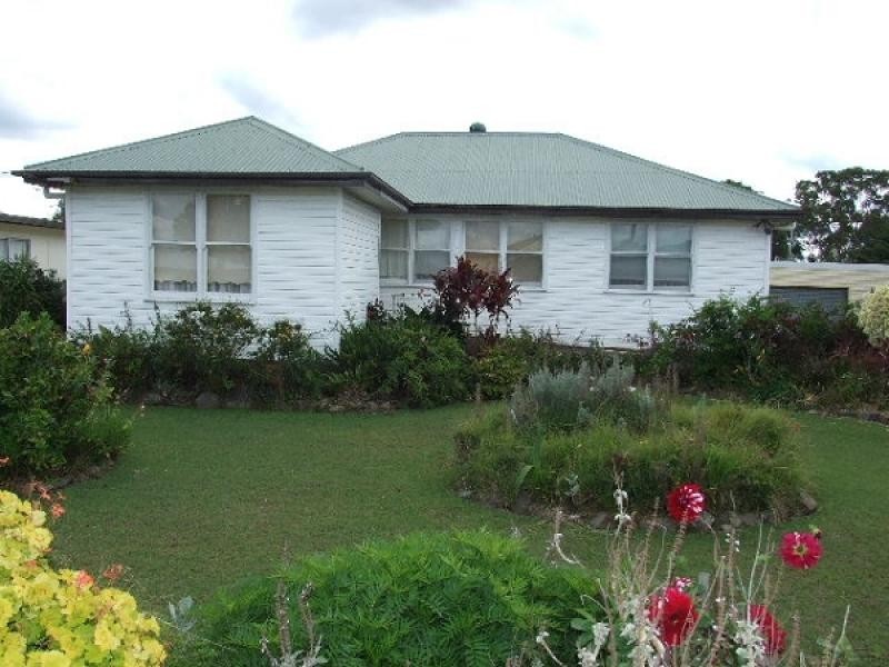 11 Hooke Street, Taree NSW 2430