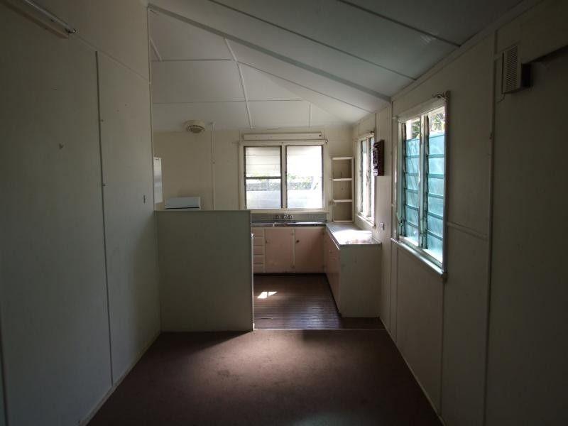 27 Georges Lane, Taree NSW 2430