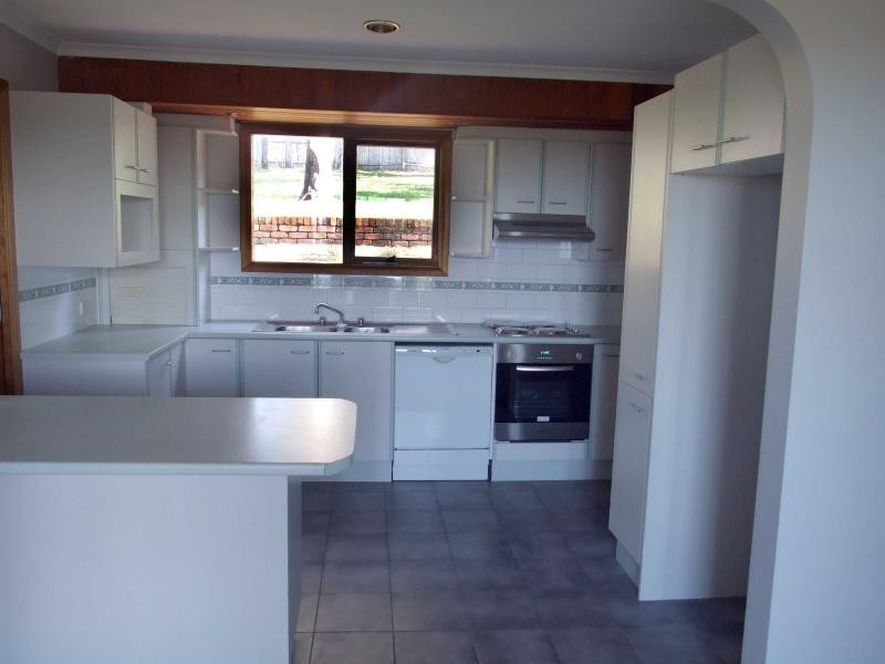 31 Talawong Drive, Taree NSW 2430