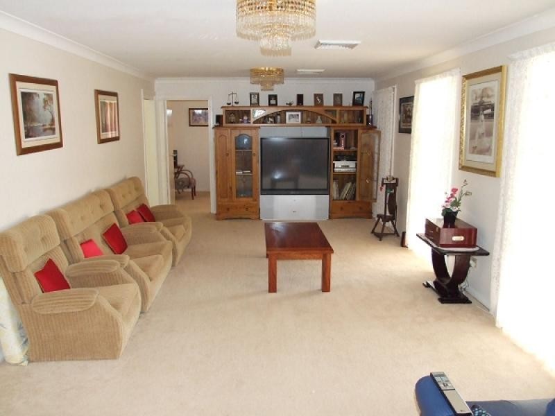 46 Wyden Street, Old Bar NSW 2430