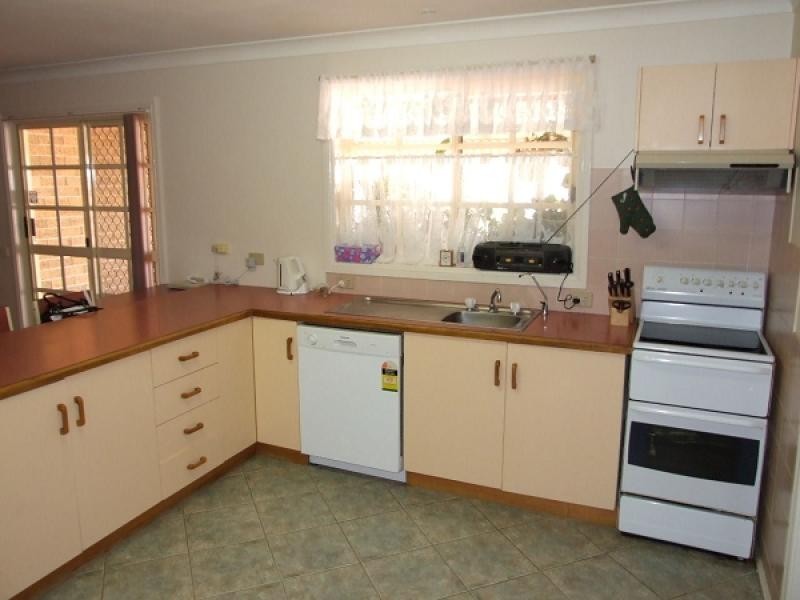 46 Wyden Street, Old Bar NSW 2430