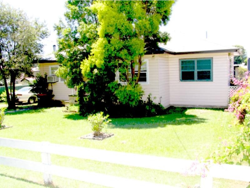 37 Bruntnell Street, Taree NSW 2430