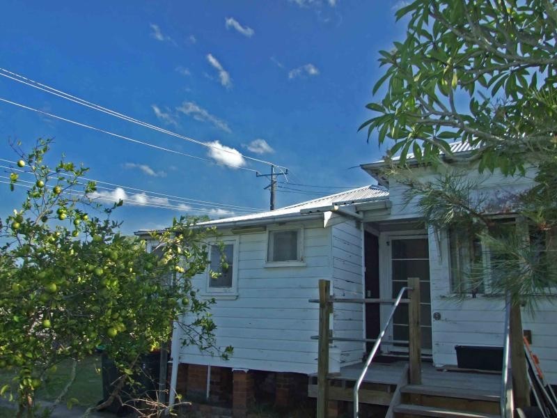 23 Florence Street, Taree NSW 2430