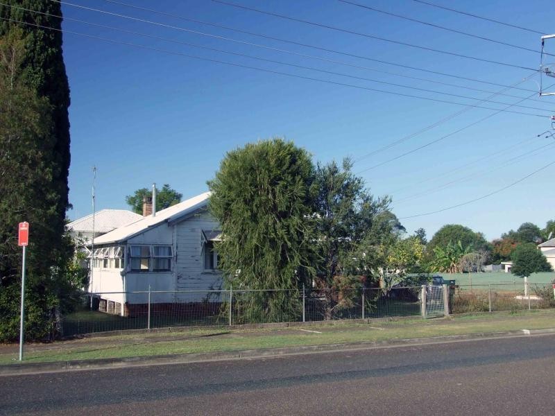 23 Florence Street, Taree NSW 2430